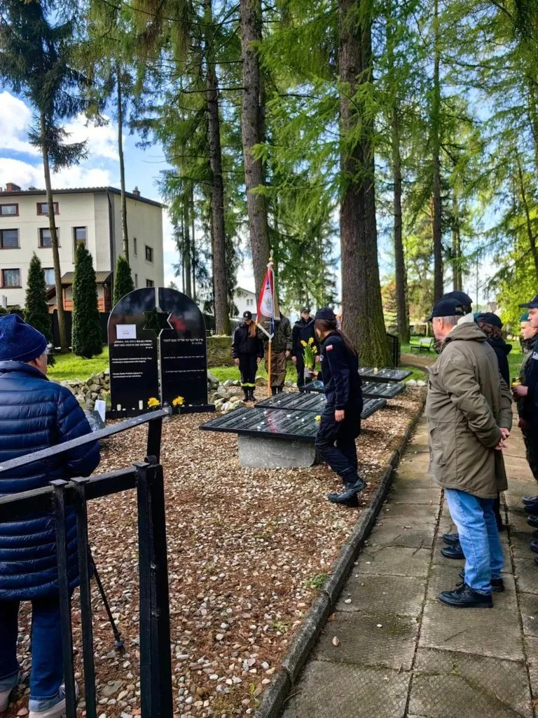 Zdjęcie z wpisu na blogu fundacji: Pamiętamy 19 kwietnia
