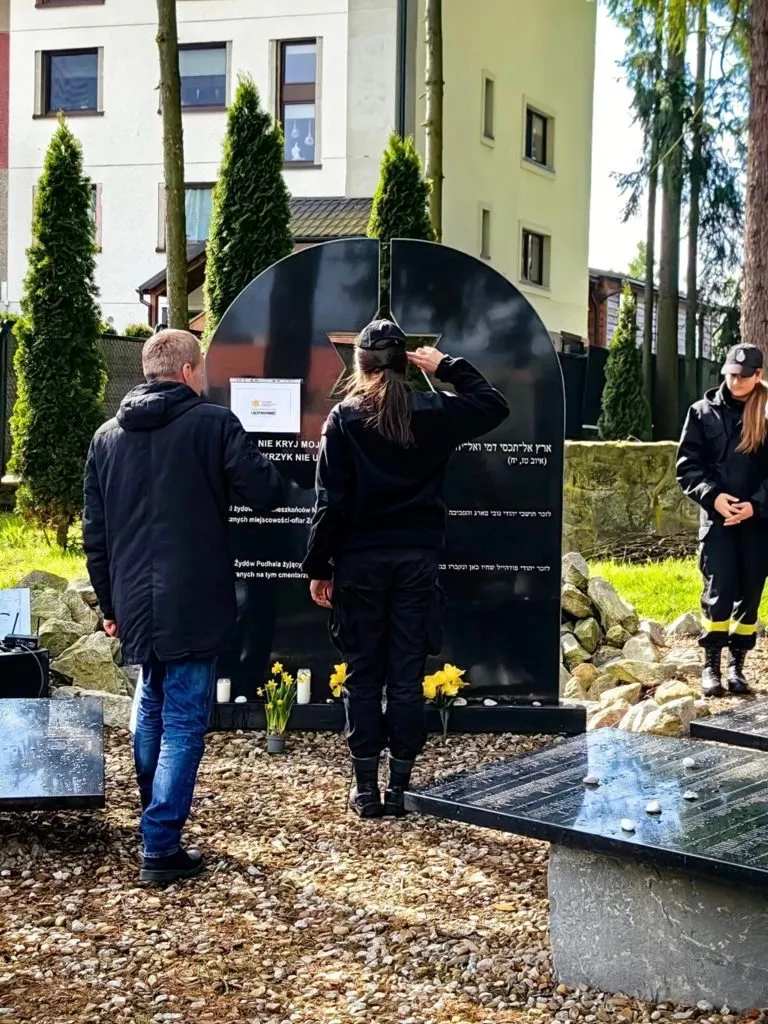 Zdjęcie z wpisu na blogu fundacji: Pamiętamy 19 kwietnia